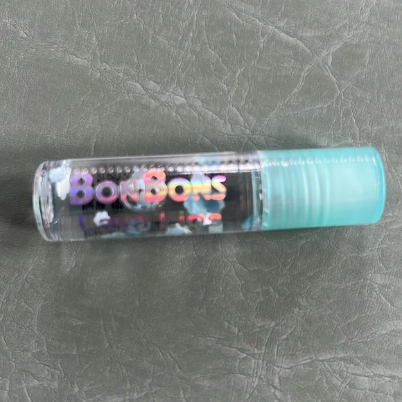 NWT Bon Bons Lava Lips Lip Gloss - Picture 1 of 3